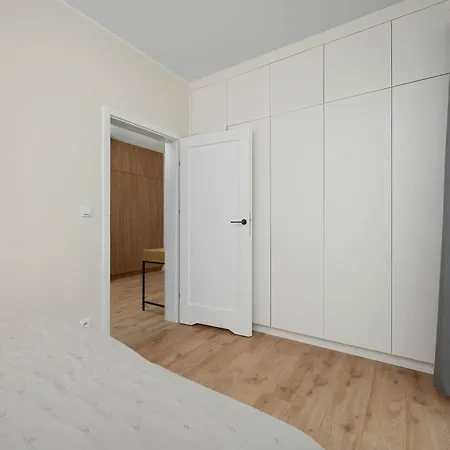 Διαμέρισμα Modern With Air Conditioning And Parking By Renters Prestige